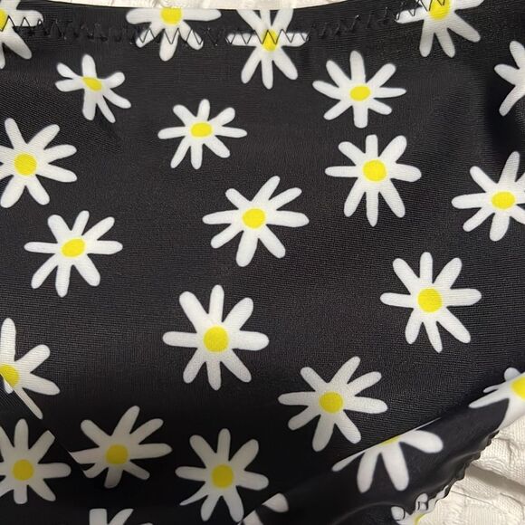 NWOT- Old Navy - girl’s 2T & 5T. 2pc Swimsuit - Picture 5 of 6